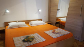 WHITE PELIN APARTMENT